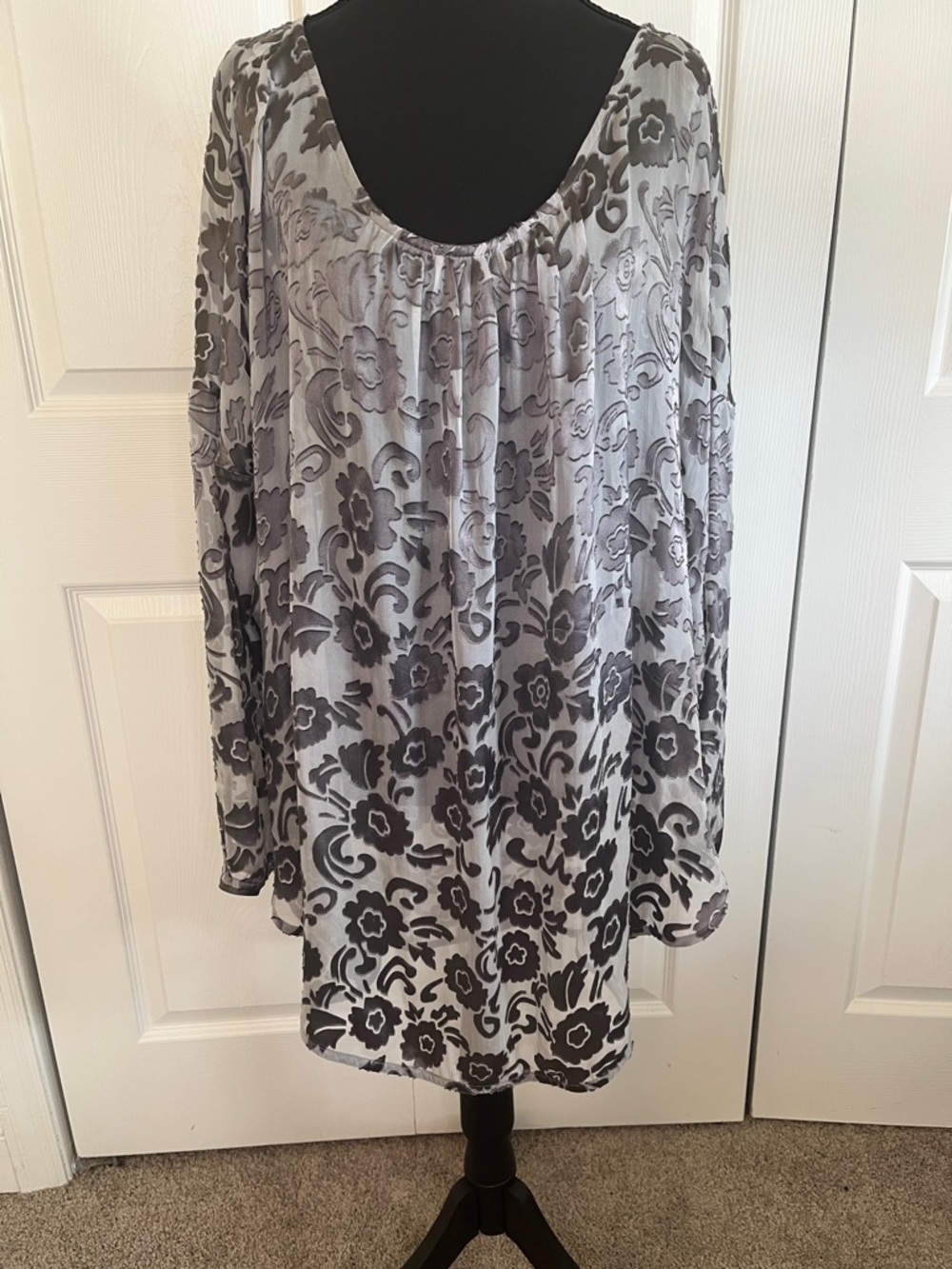 Calypso St. Barth Carmelo Gray Silver Silk Blend Sheer Burnout Tunic Top Large
